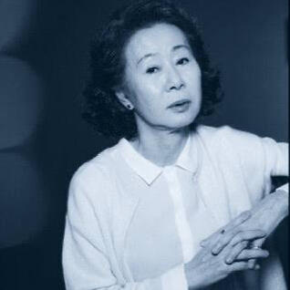 𝑭𝒊𝒓𝒔𝒕 𝑳𝒂𝒅𝒚